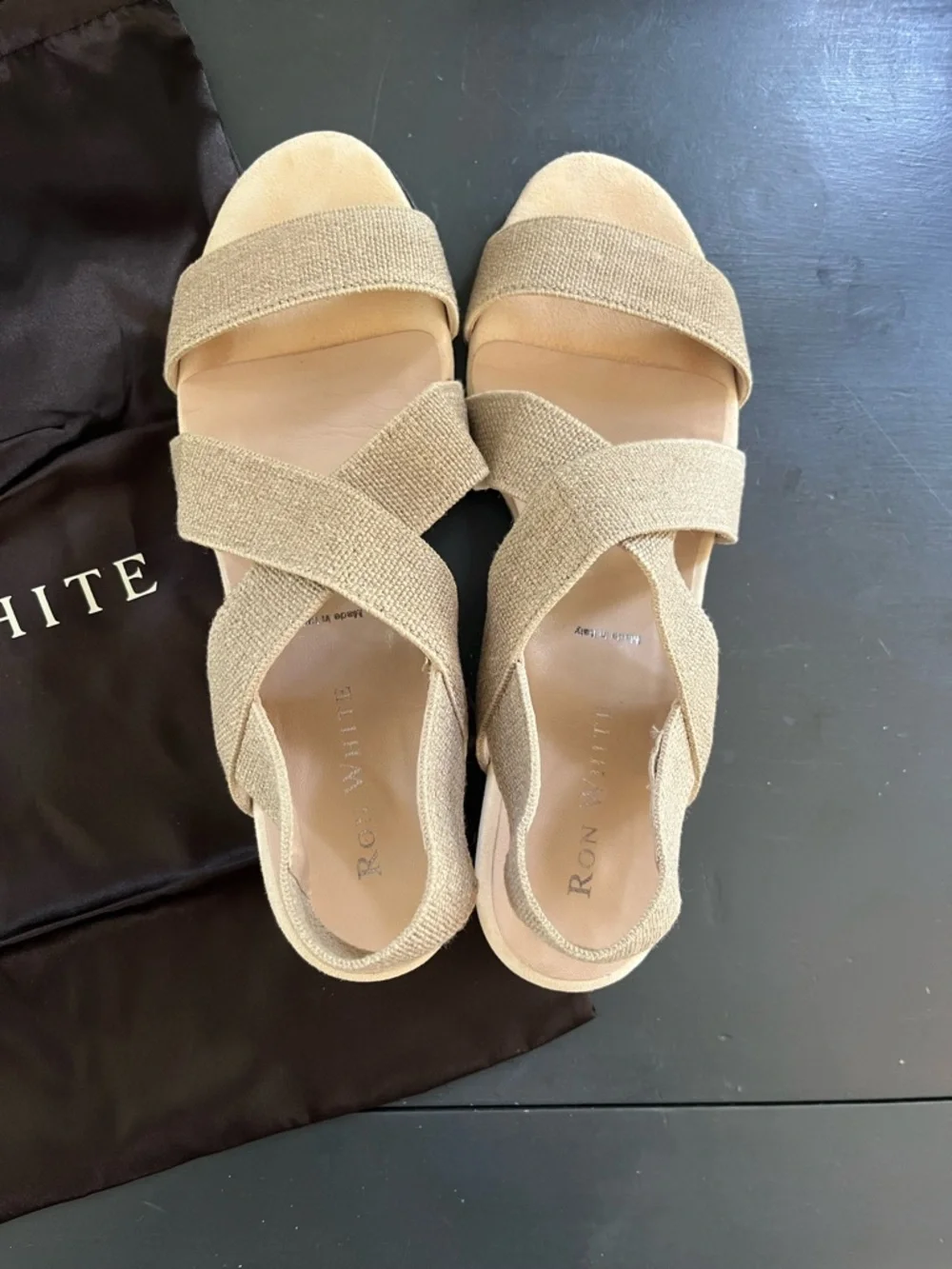 Ron White Women's Edie Tan Cross-Strap Sandals Sz 39.5/9.5 Comport Old Money